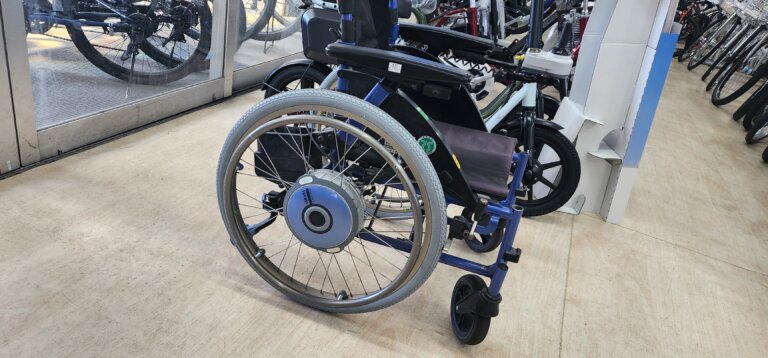 車椅子のタイヤ交換もお任せください！