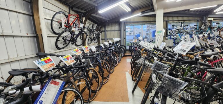 スポーツ車多数展示中！