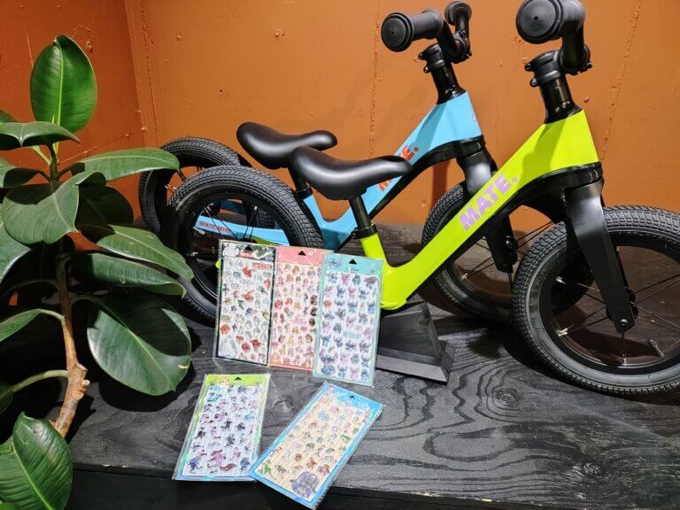 所々で人気が出ているシール