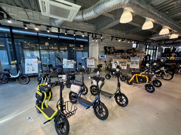 電動キックボード・特定小型原付「漕がない自転車」たくさんあります！